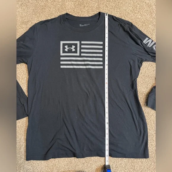 Under Armour Men's XXL Black Long Sleeve shirt with freedom Graphics - Picture 5 of 5